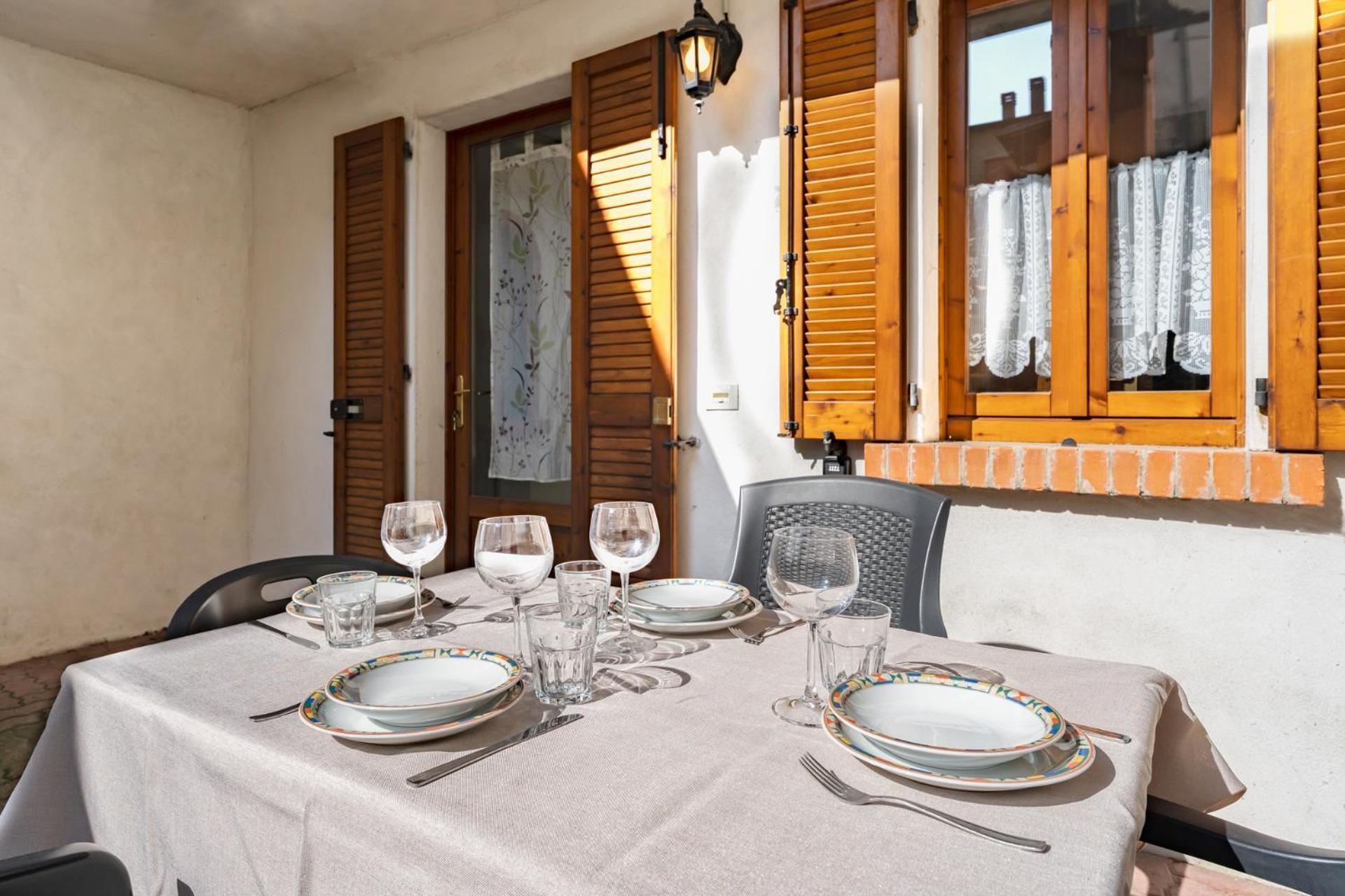 The Court Of The Moon Apartment Barzio
